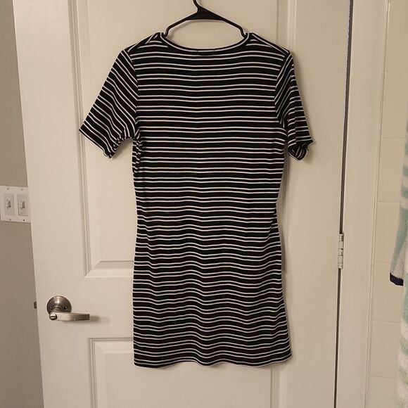 Boohoo Dress  - Picture 2 of 4